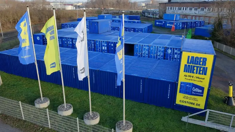 Luftbild eines Containerparks